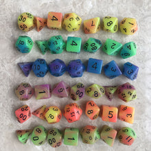 Load image into Gallery viewer, A set of 7 two-color luminous digital dice