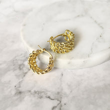 Load image into Gallery viewer, Women&#39;s golden semicircle chain braided earrings
